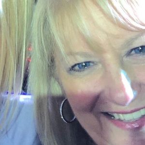 Meet your Posher, Hope